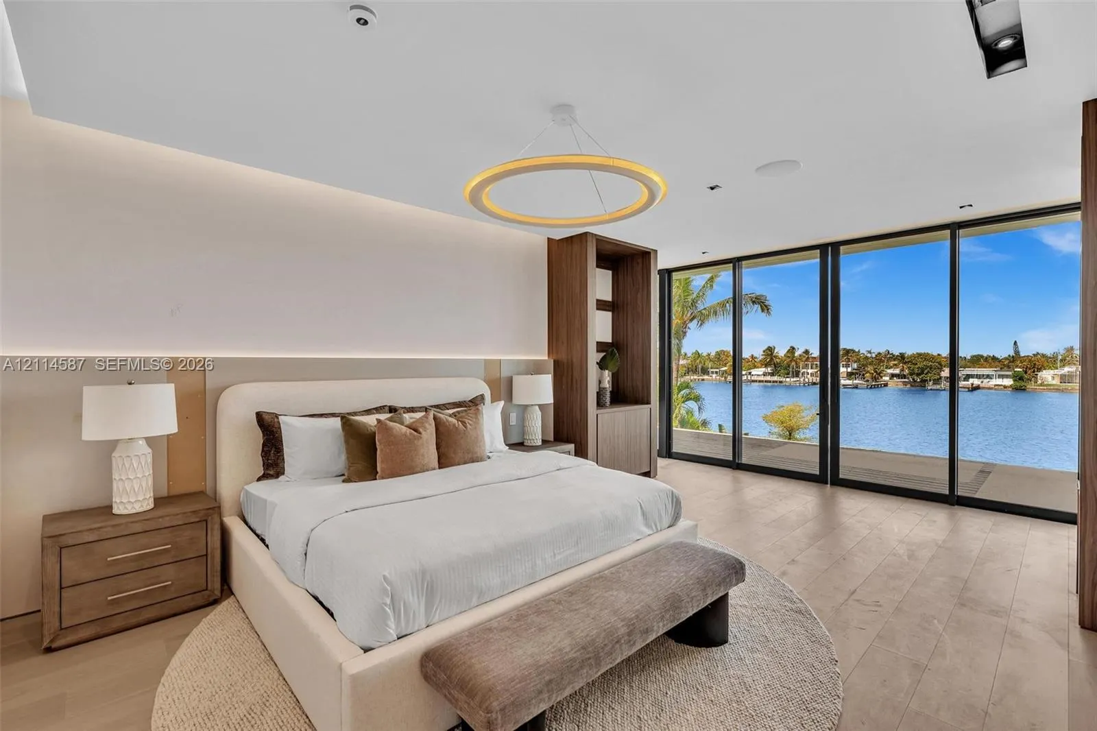 535 N Shore Drive