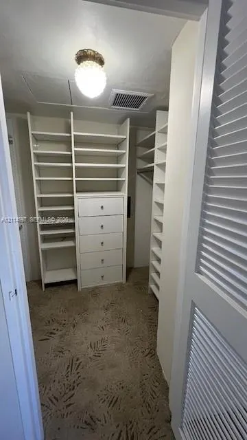 5255 Collins Avenue #5J