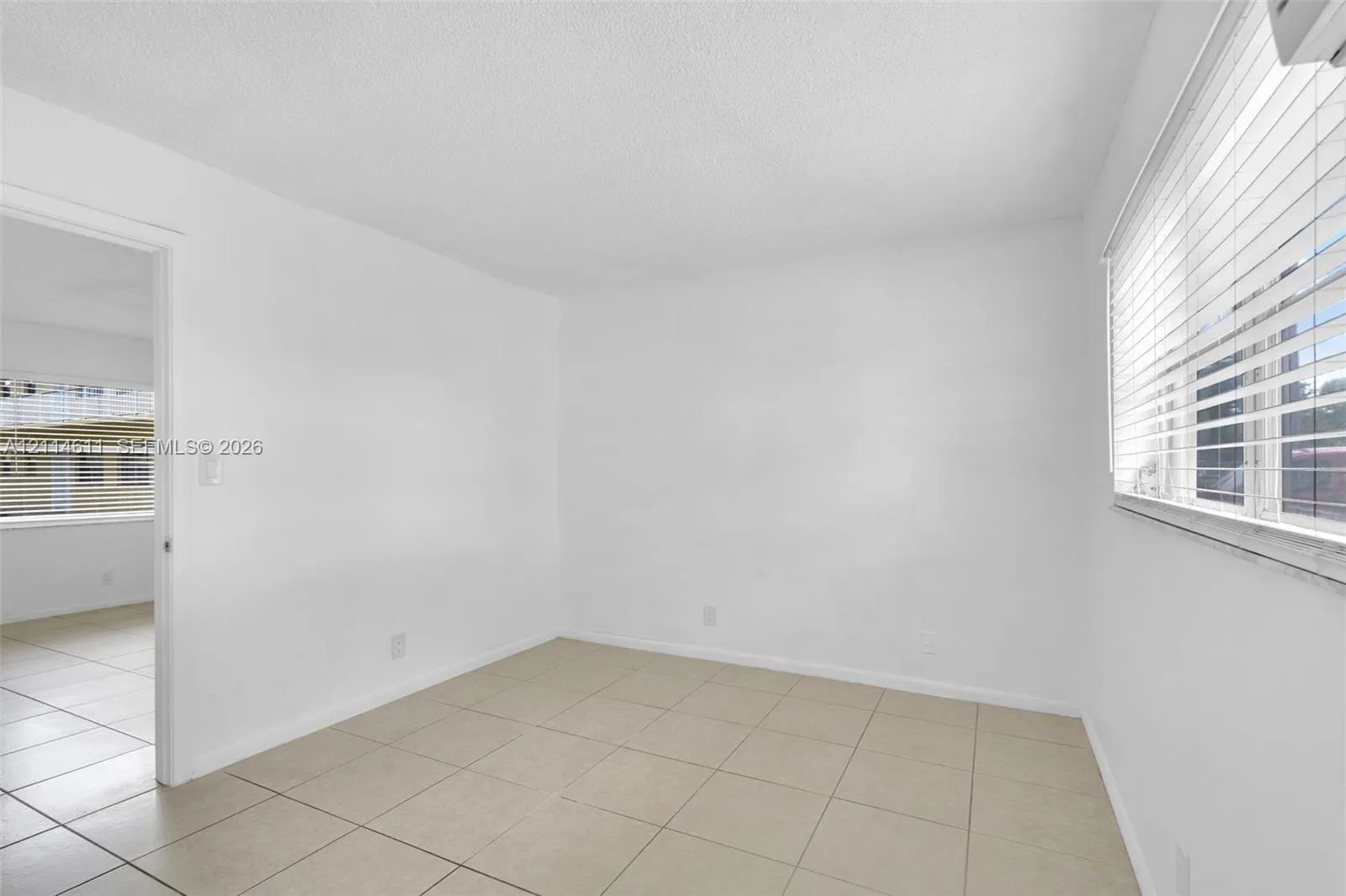 5150 NE 6th Avenue #106