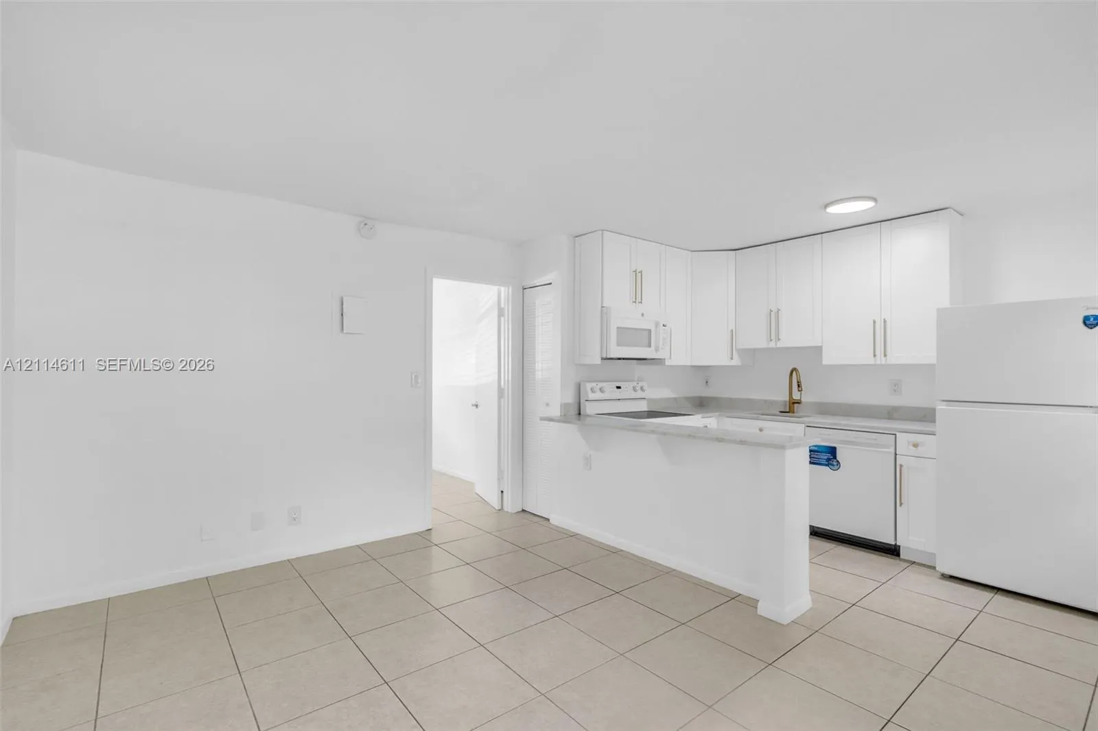 5150 NE 6th Avenue #106