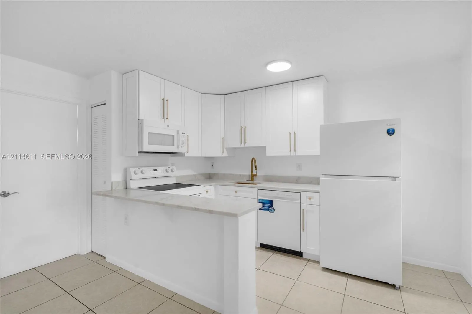 5150 NE 6th Avenue #106