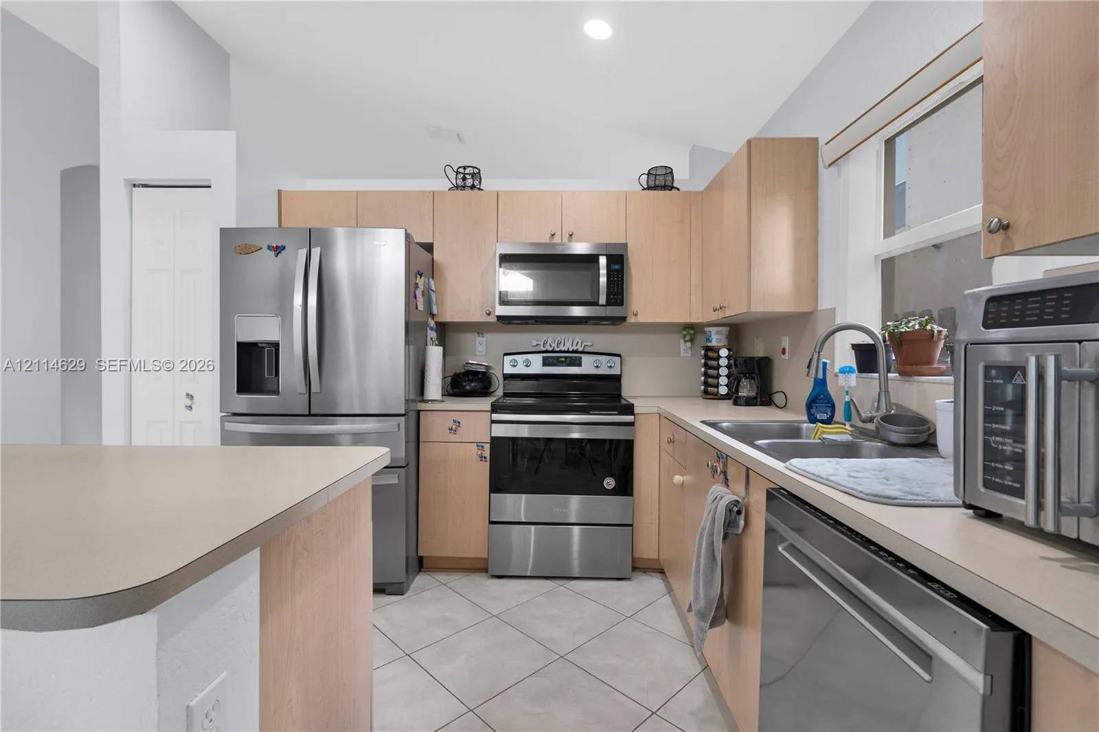 1080 SE 19th Avenue