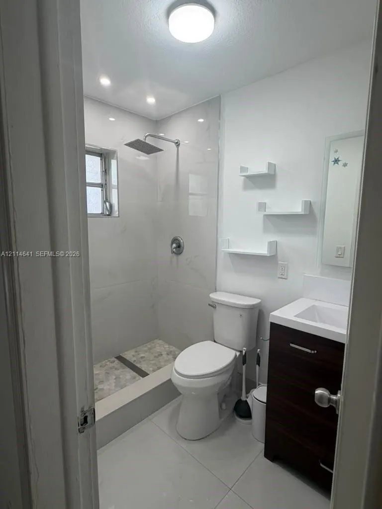 1330 W 54th Street #310C