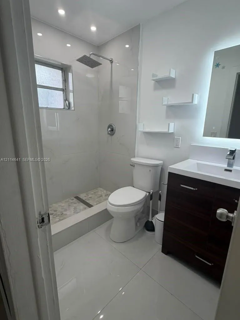 1330 W 54th Street #310C