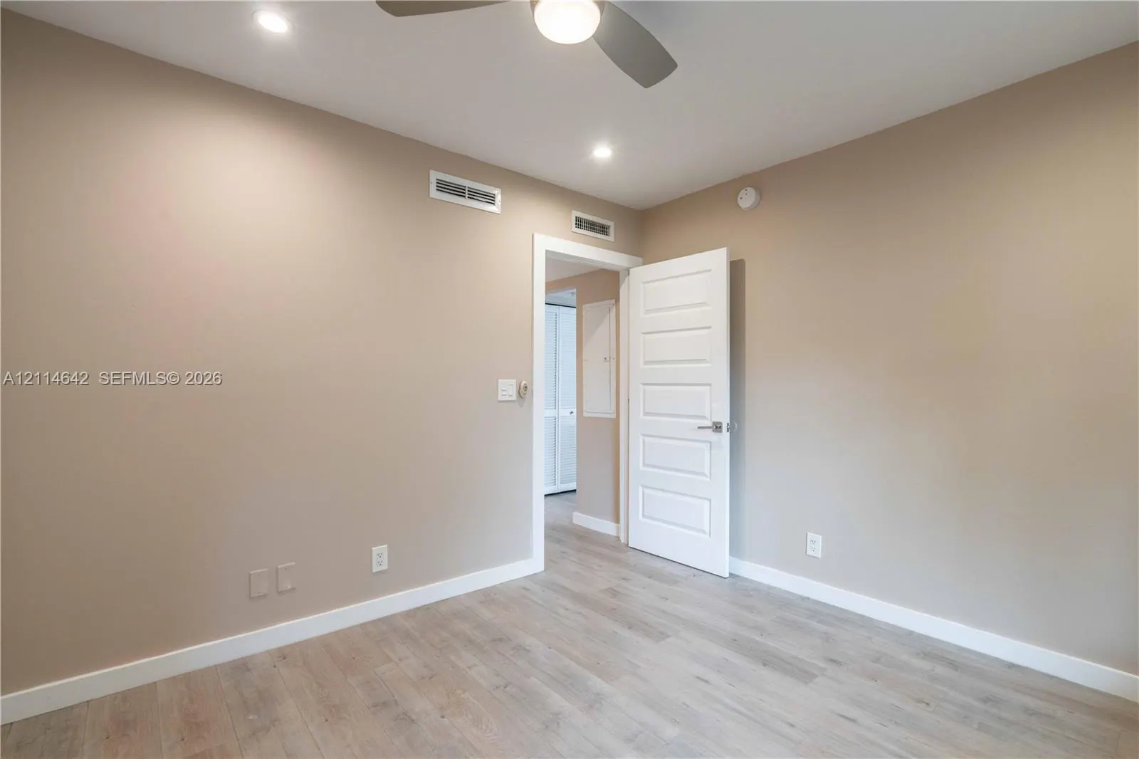 2400 NE 26th Street #4