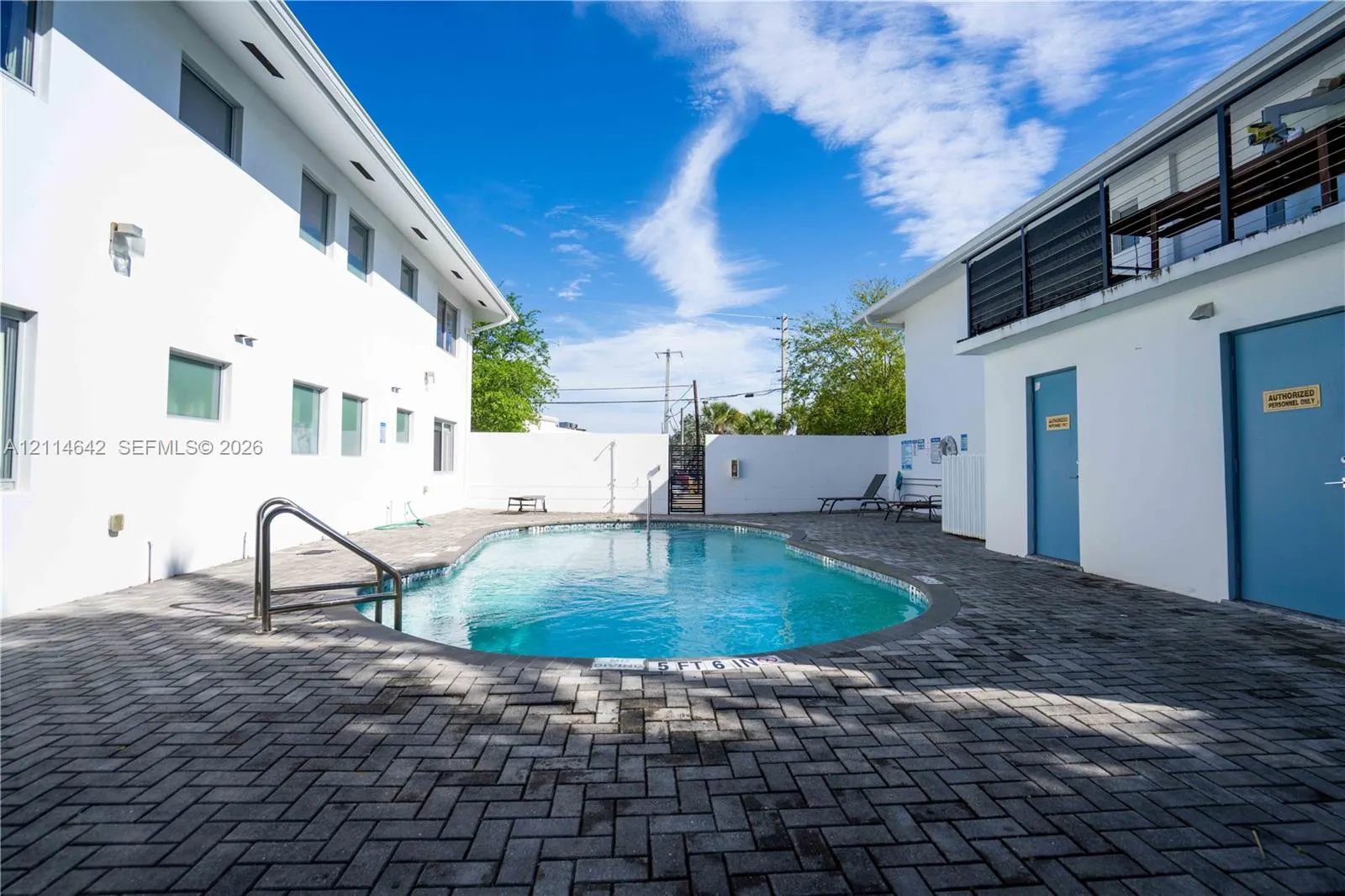 2400 NE 26th Street #4