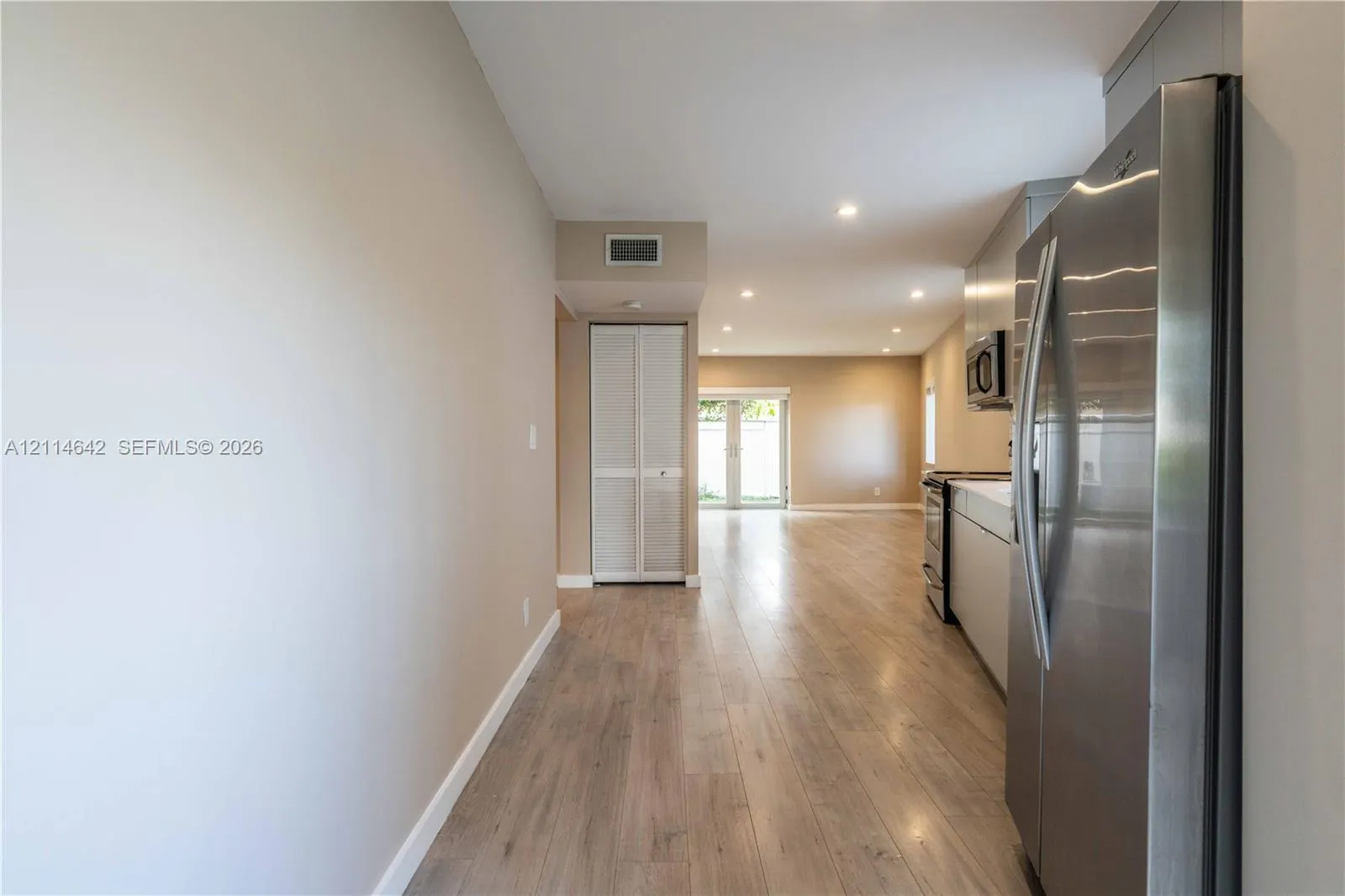 2400 NE 26th Street #4