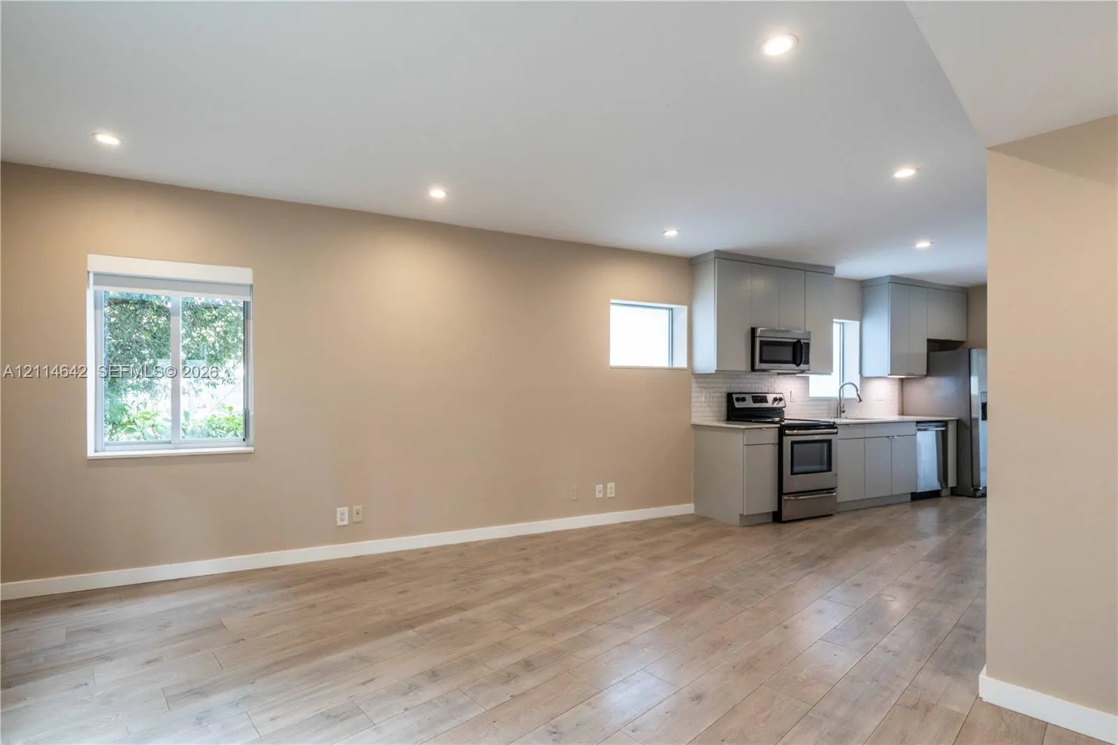 2400 NE 26th Street #4