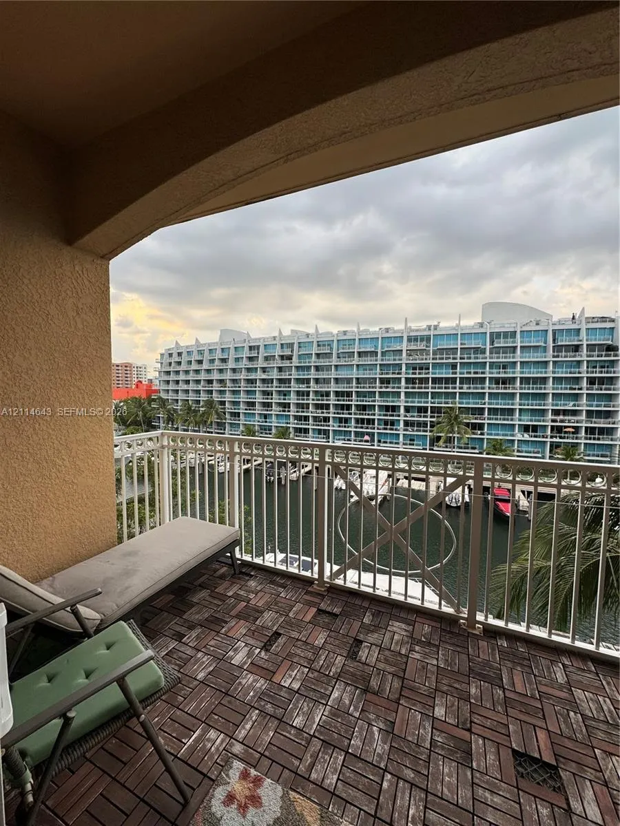 3001 NE 185th Street #505