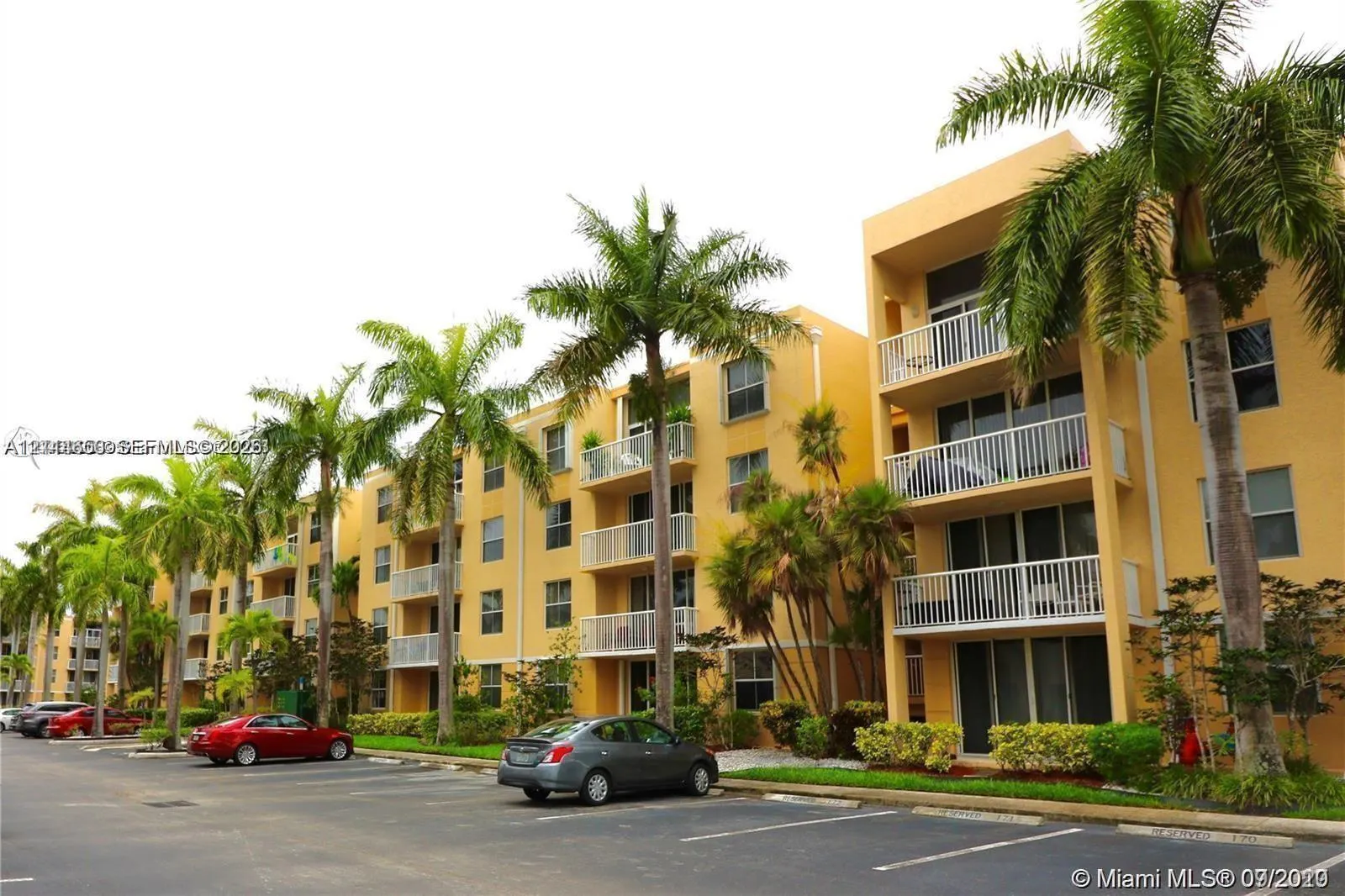 1450 SE 3rd Avenue #411