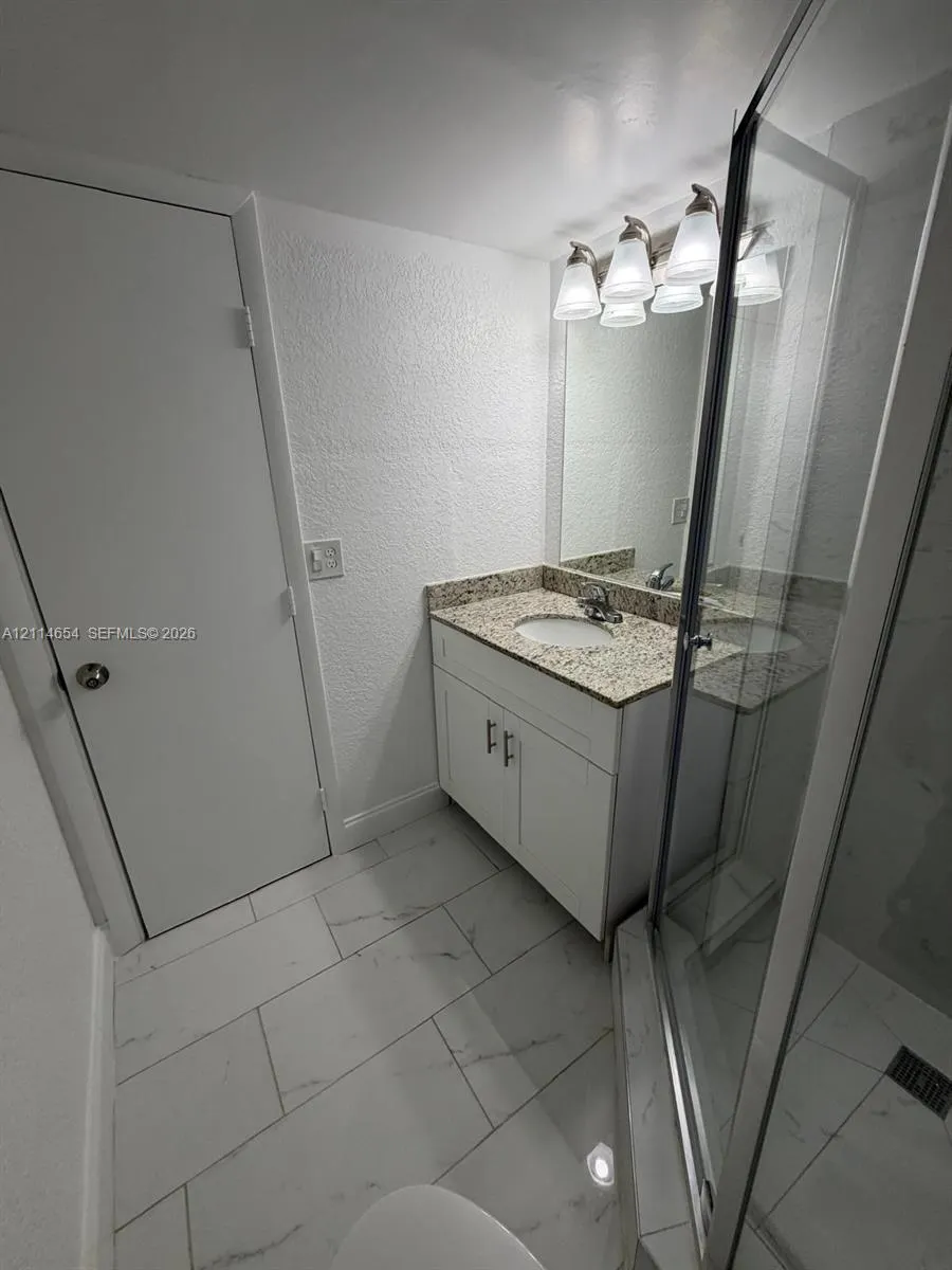 9355 SW 8th Street #124