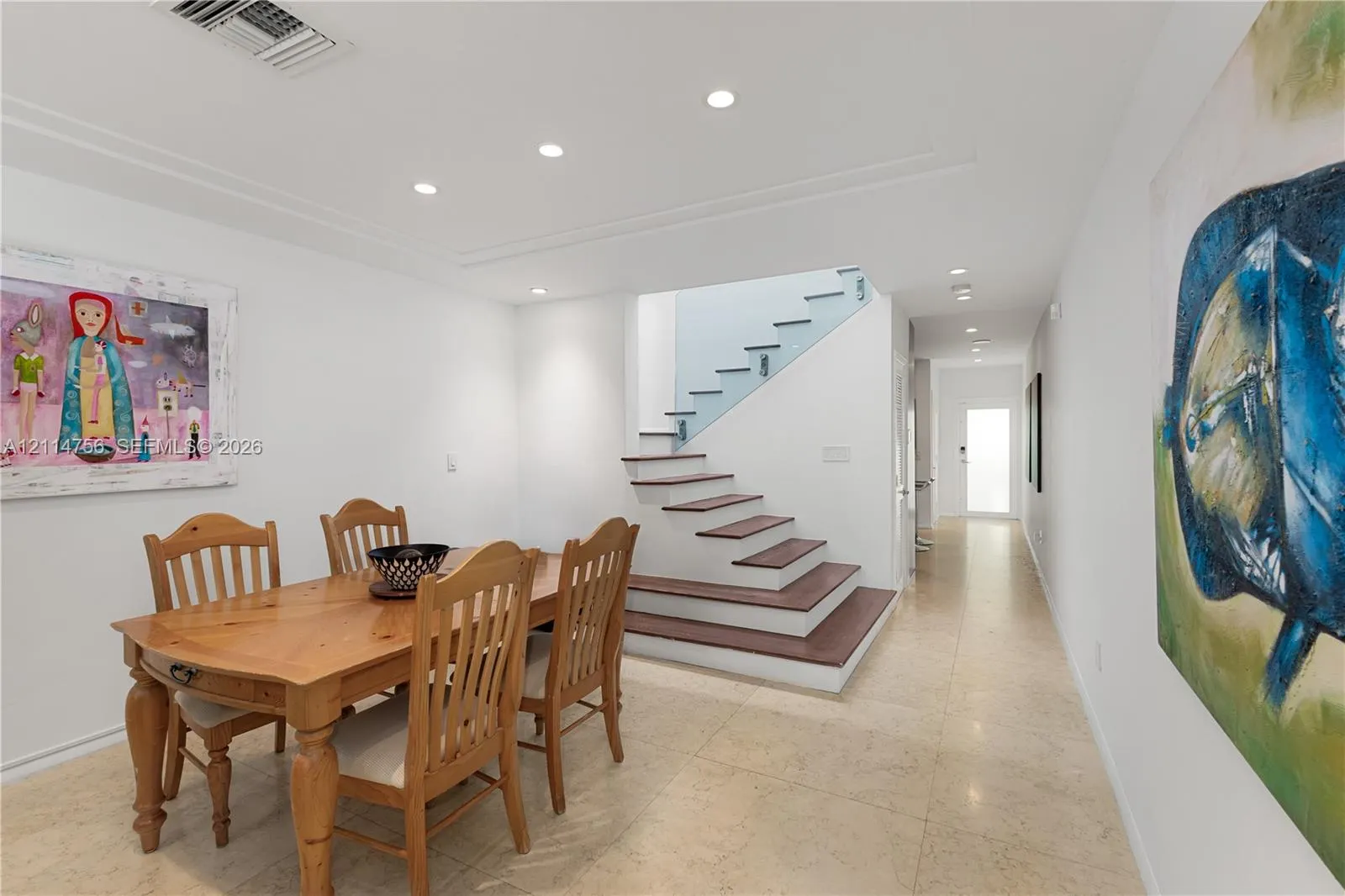 6011 N Bayshore Drive #9