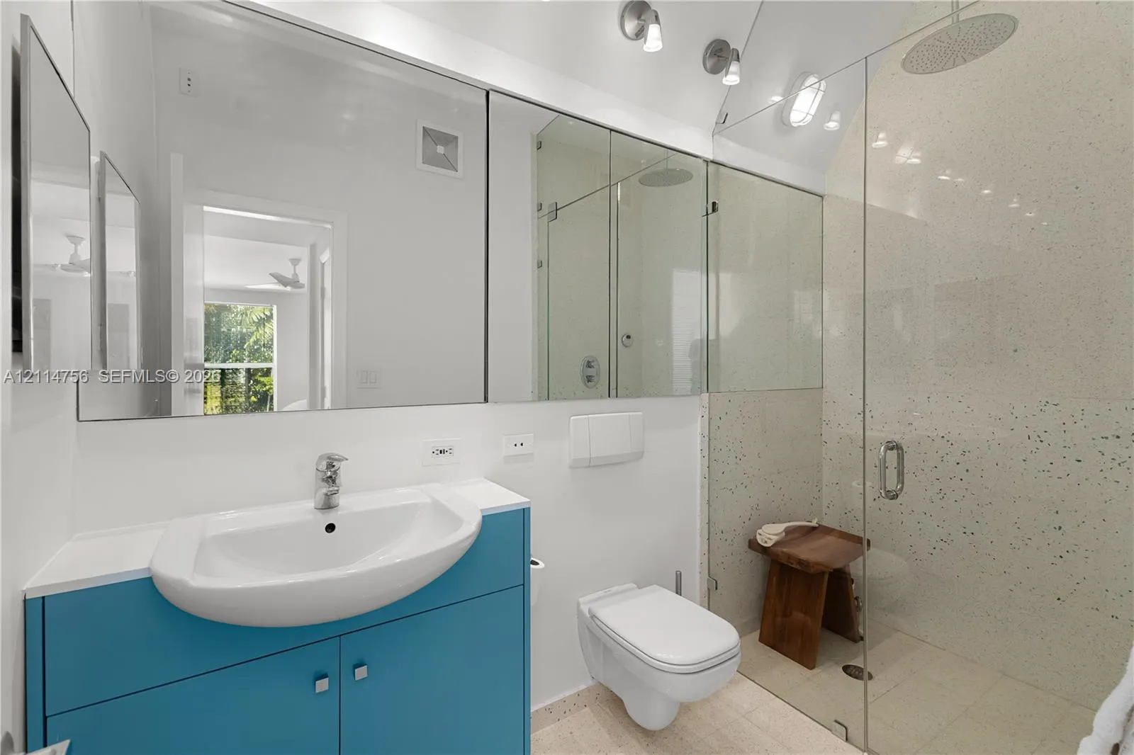6011 N Bayshore Drive #9