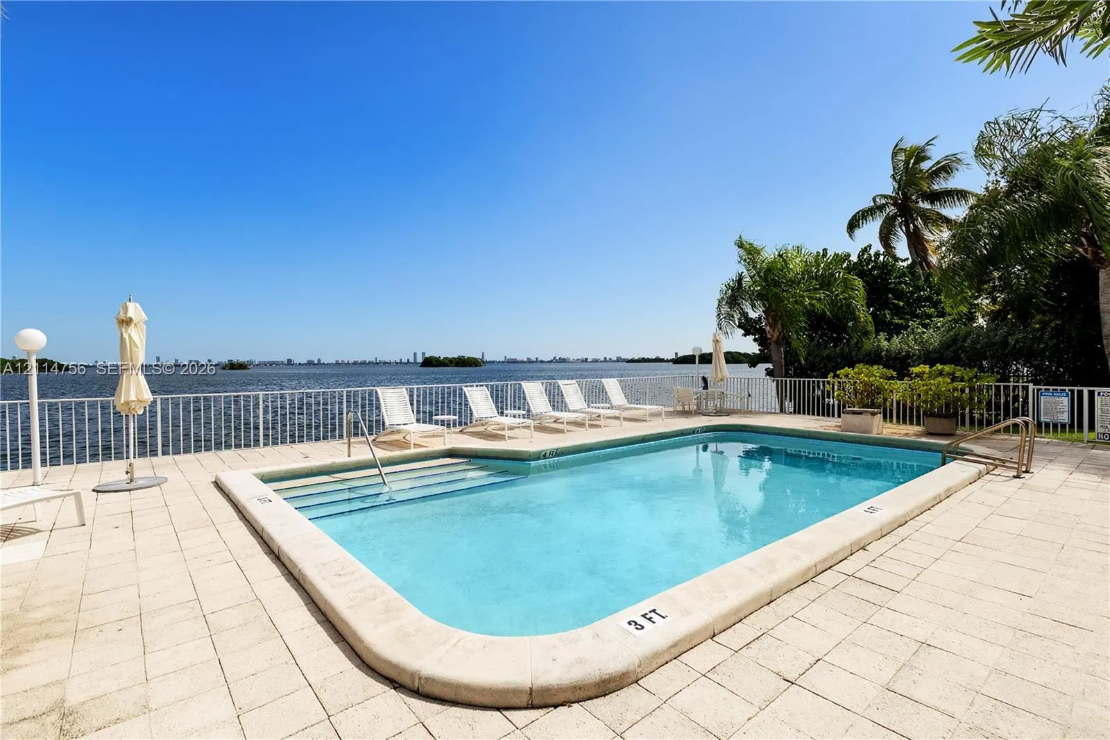 6011 N Bayshore Drive #9