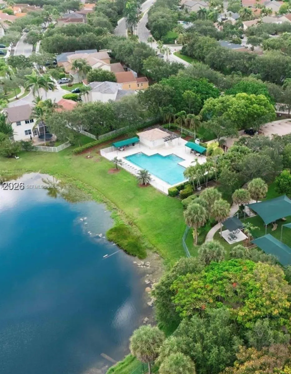 932 Falling Water Road