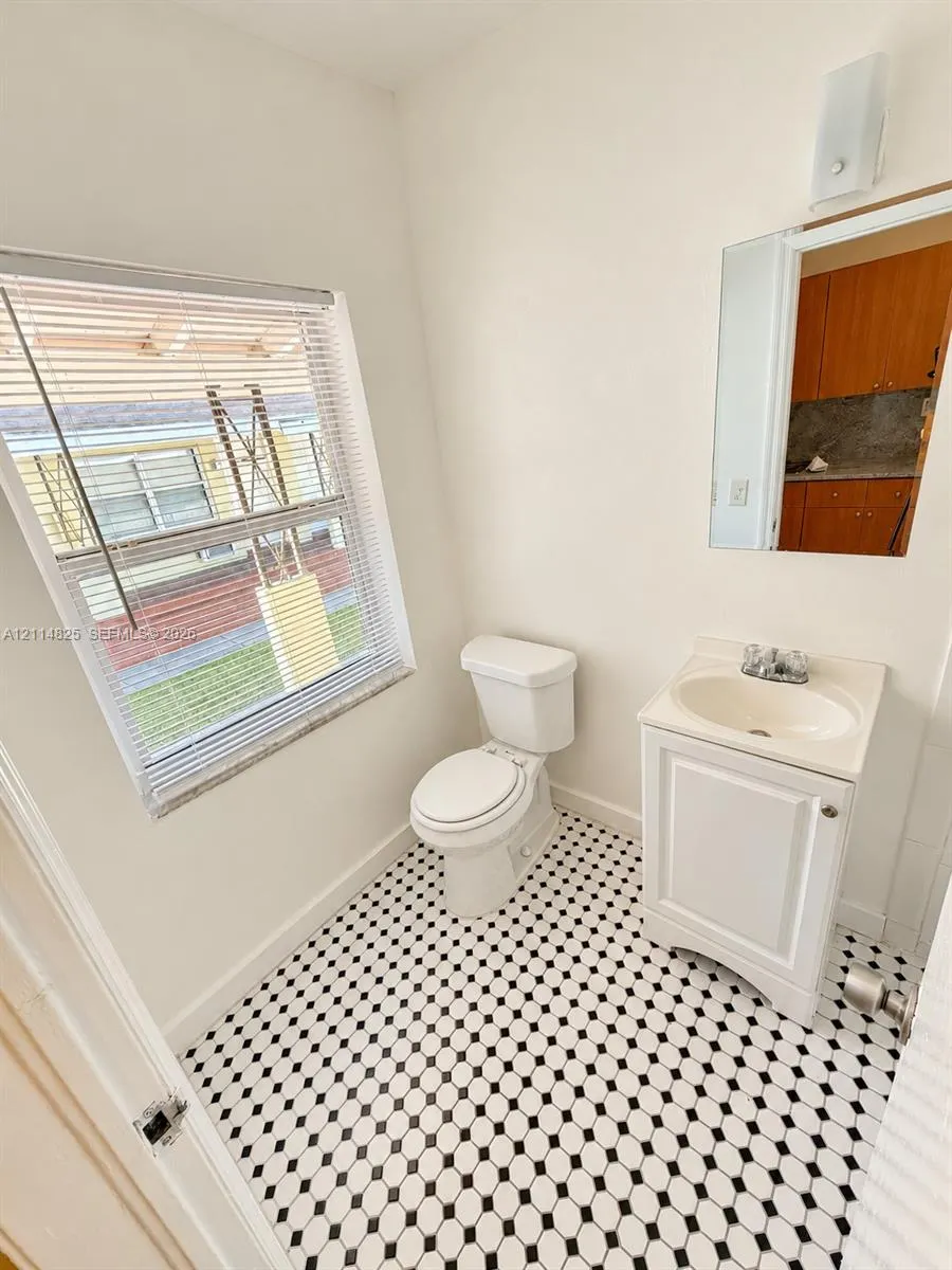 700 NE 85th Street #14