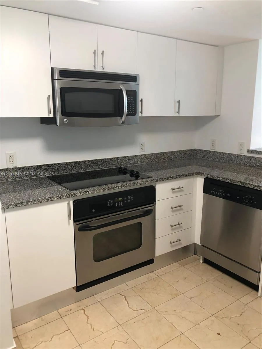 2101 Brickell Avenue #601