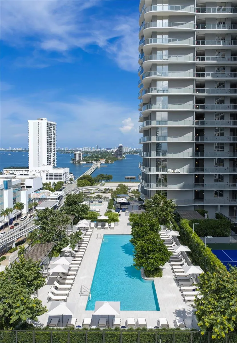 1400 Biscayne Boulevard #PH908