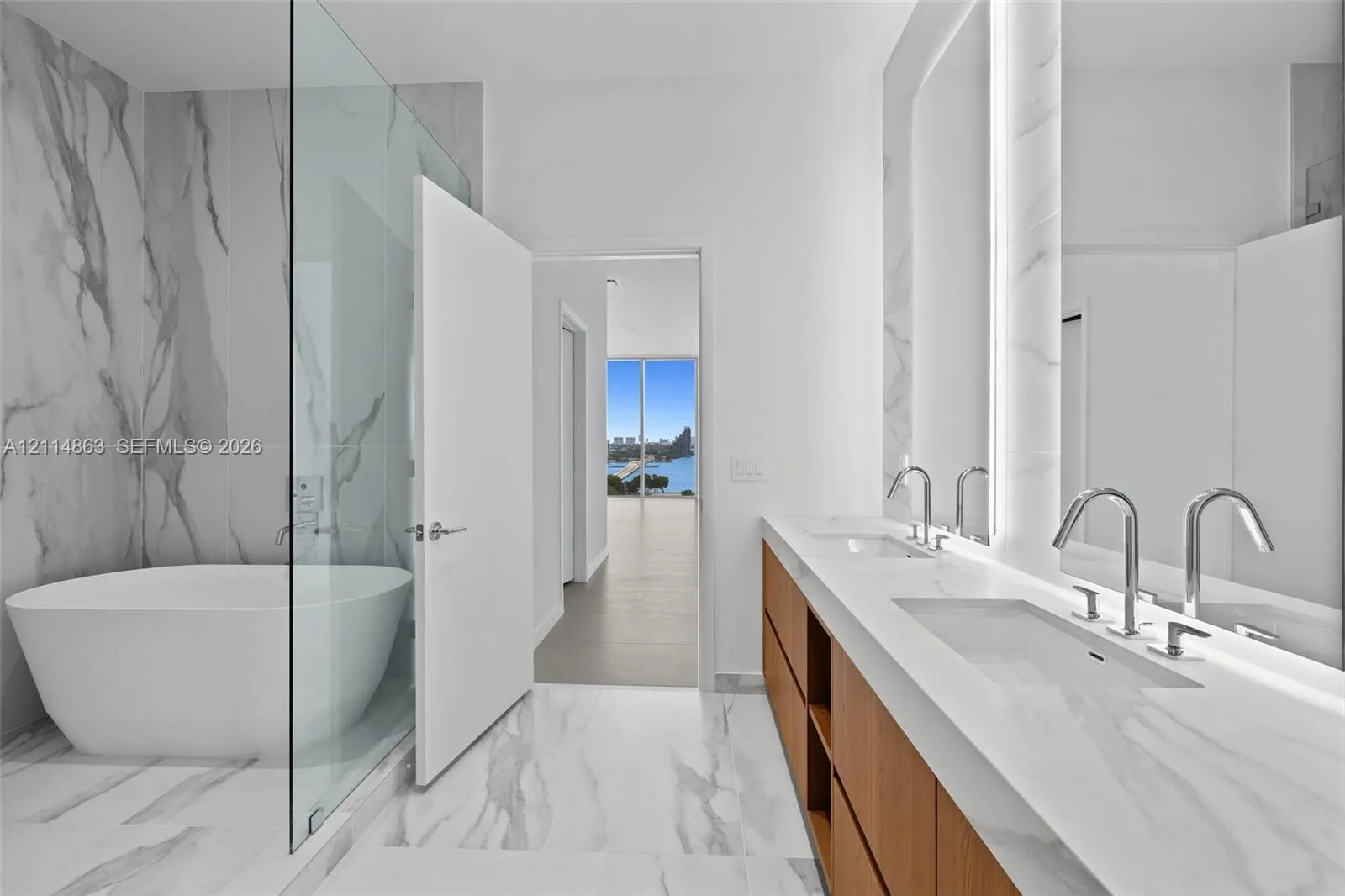 1400 Biscayne Boulevard #PH908
