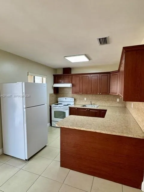 1663 W 41st Street #1663