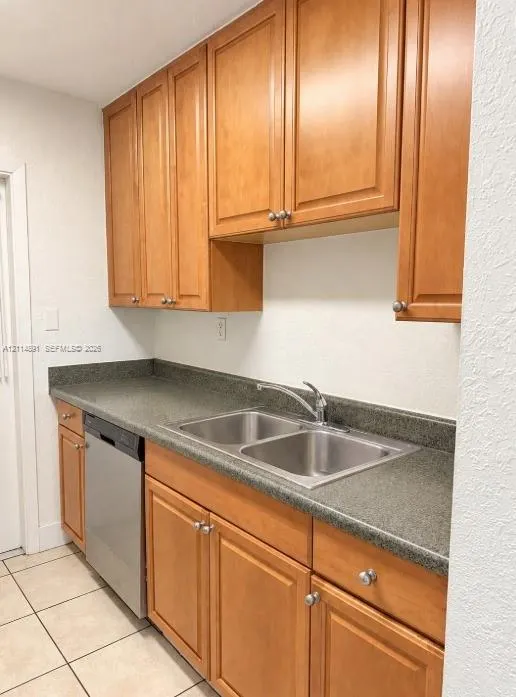 105 NE 12th Avenue #5