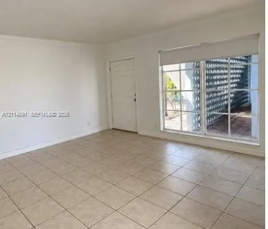 105 NE 12th Avenue #5