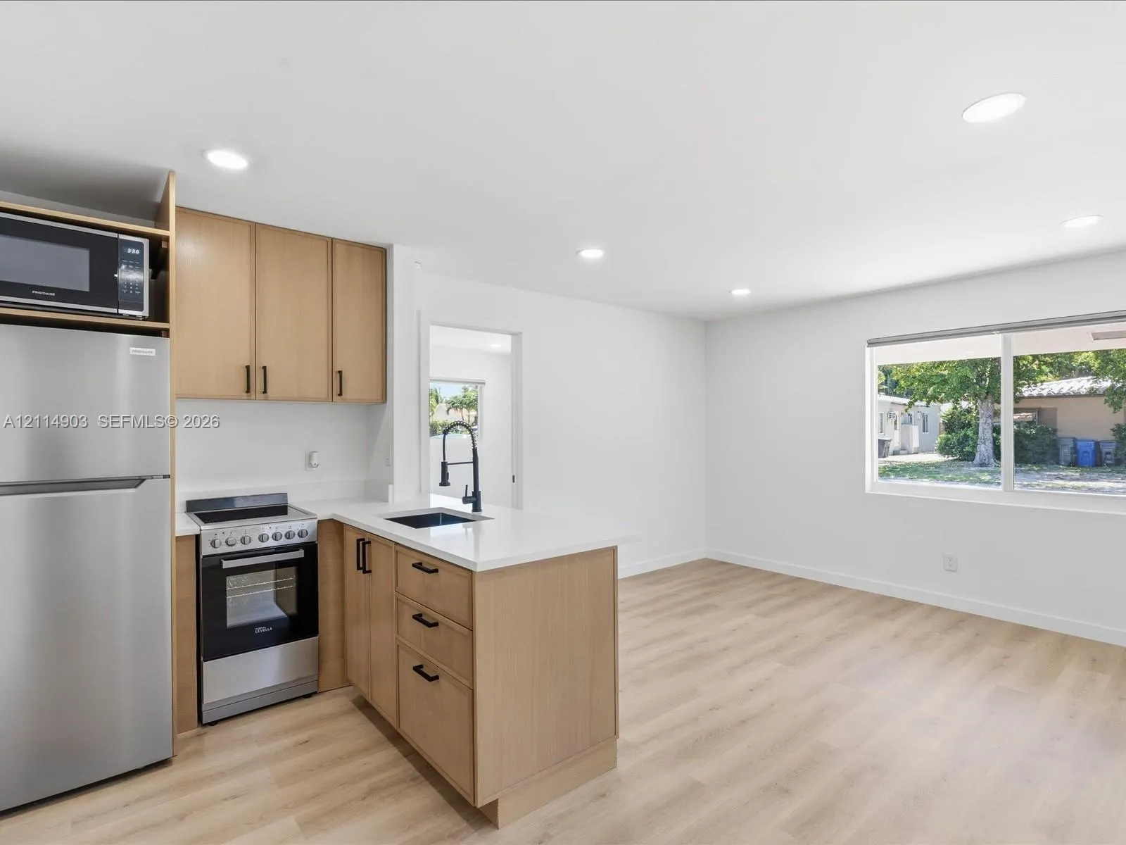 1129 NE 16th Avenue #1