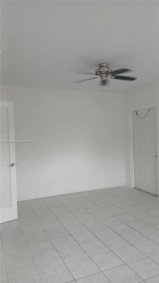 319 NE 2nd Street #1