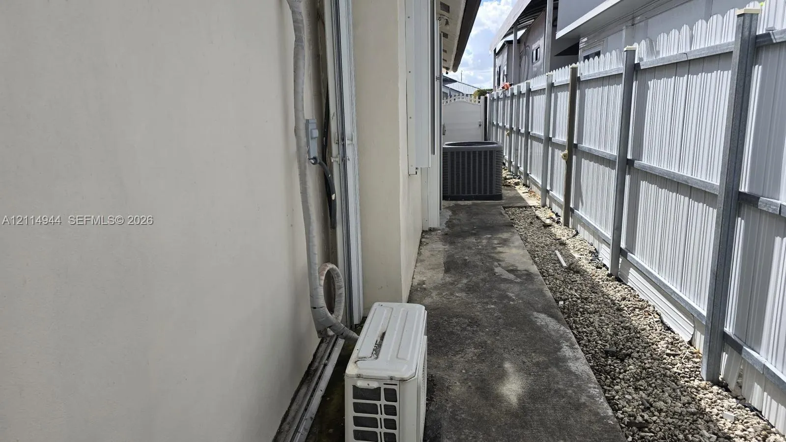 10021 NW 127th Terrace