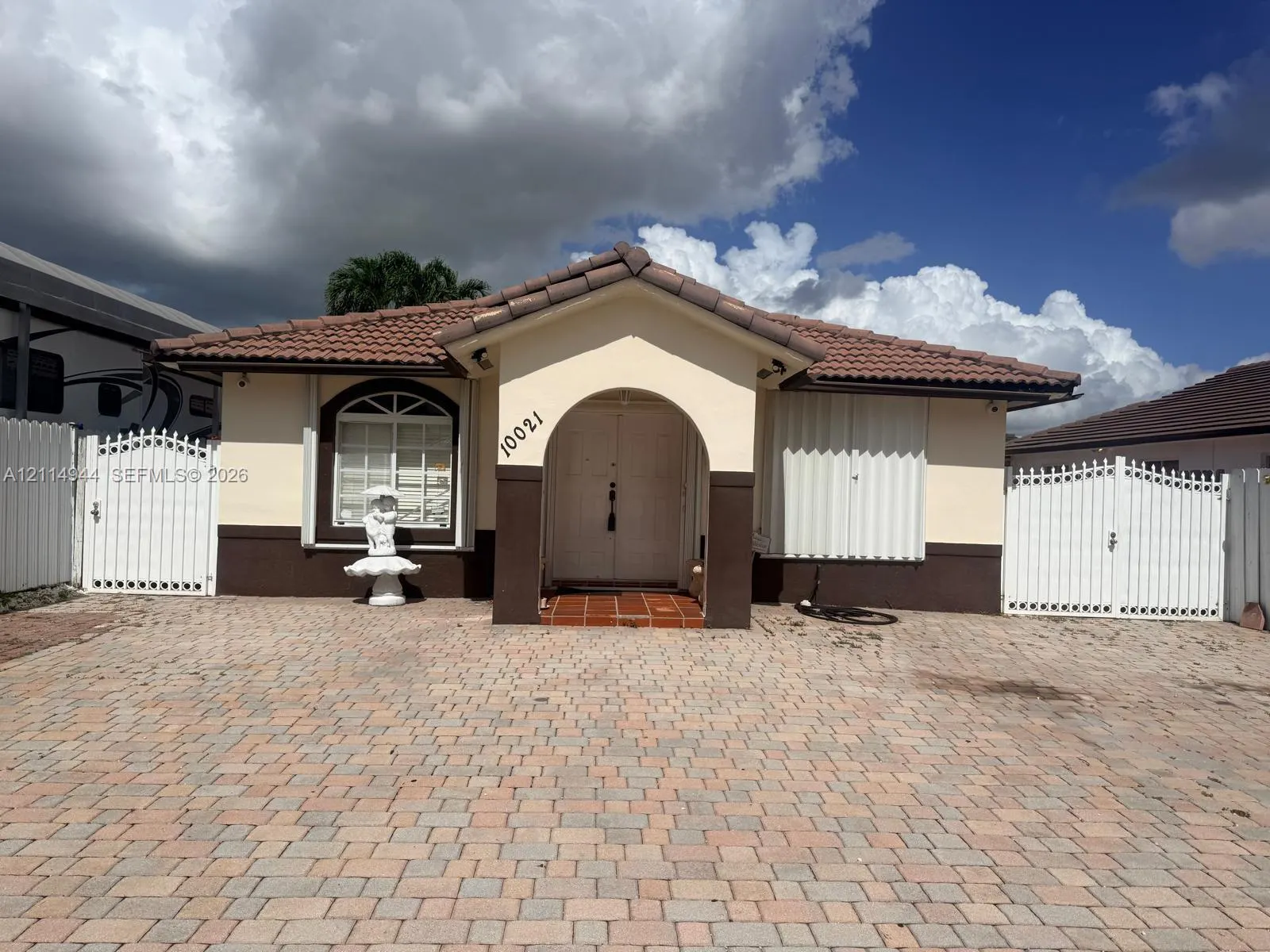 10021 NW 127th Terrace