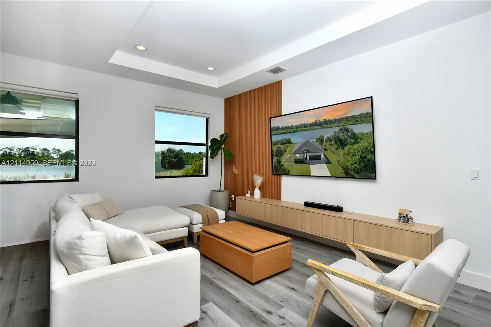 8017 Sunrise Circle