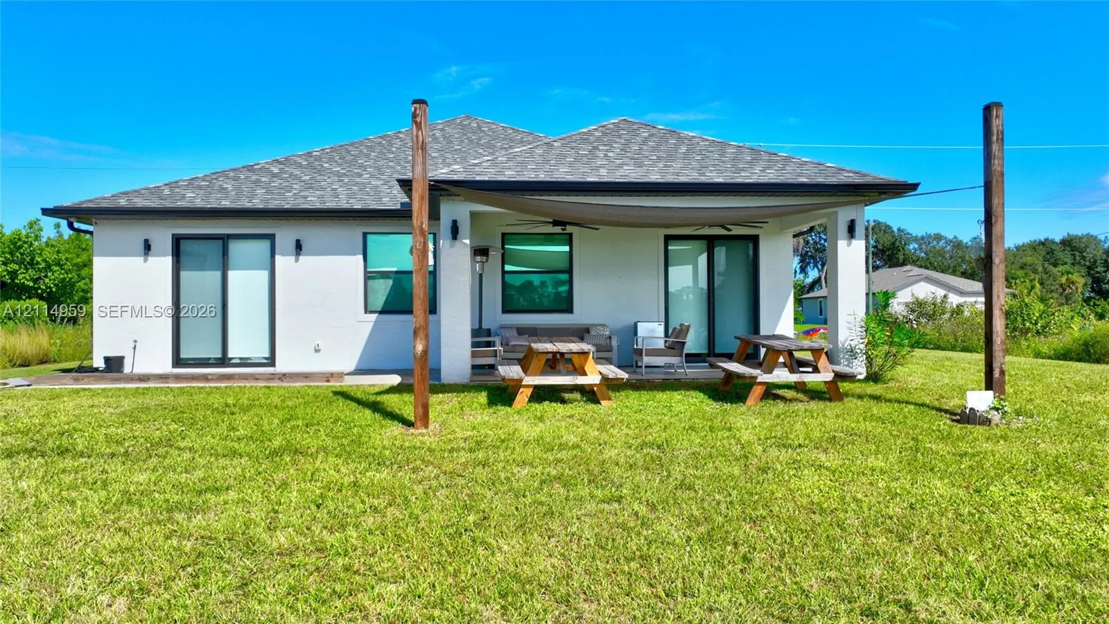 8017 Sunrise Circle