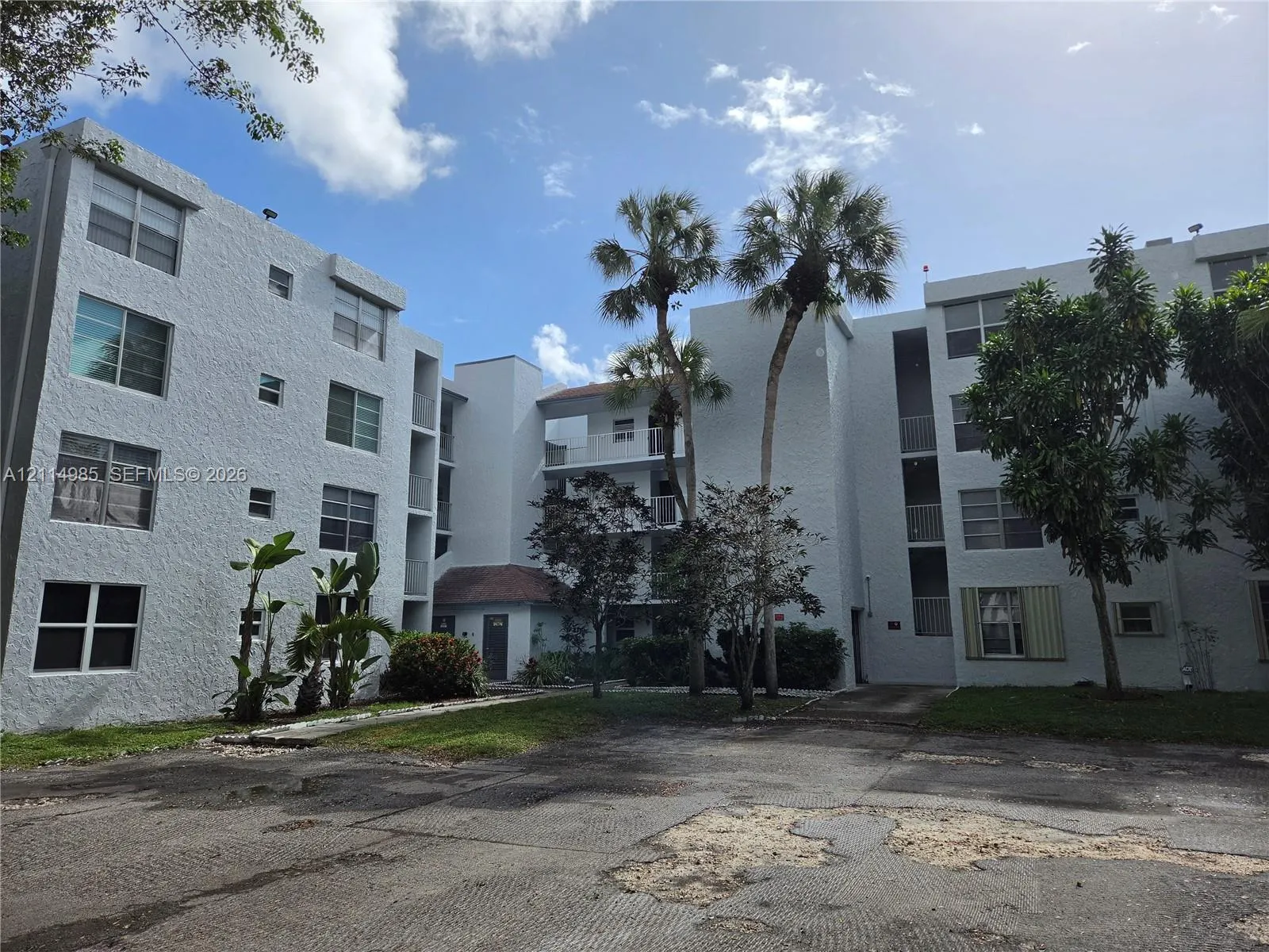 9441 Live Oak Place #308