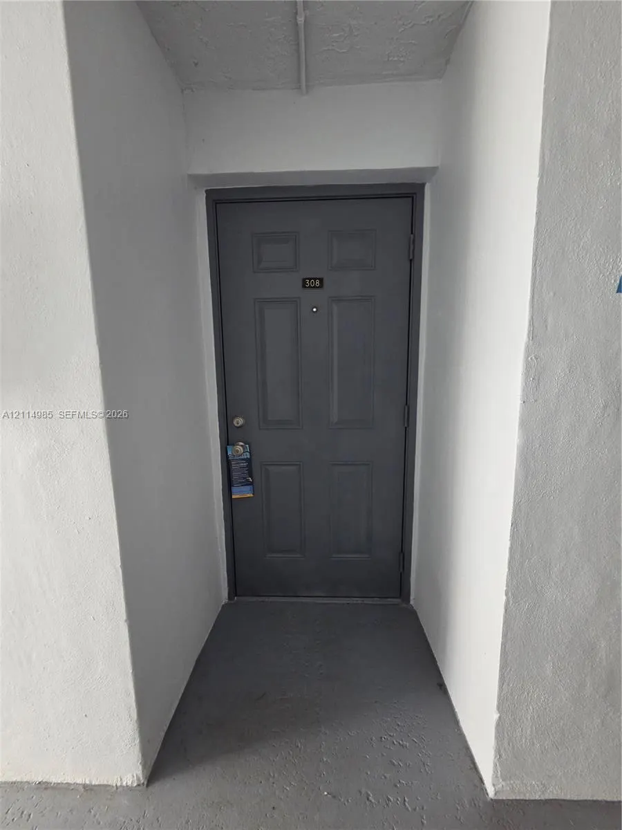 9441 Live Oak Place #308