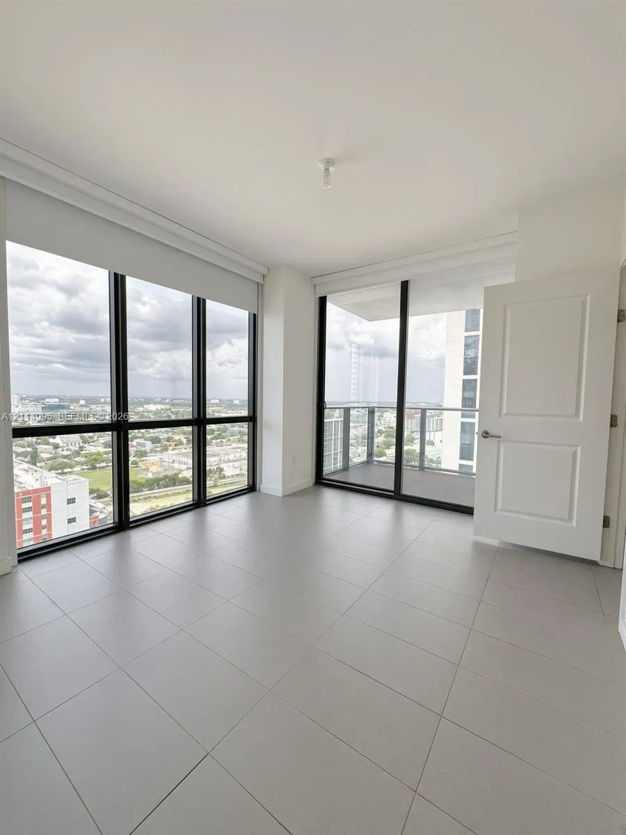 1600 NE 1st Avenue #1516