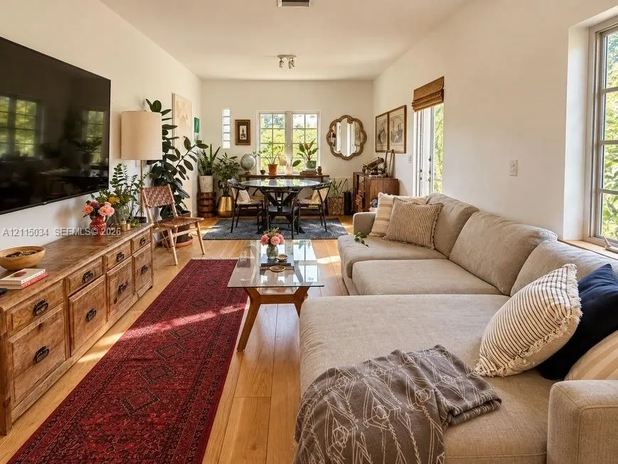 489 NE 62nd Street