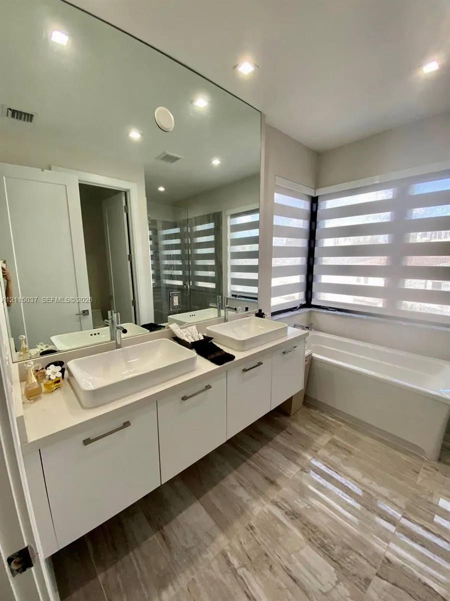 8248 NW 48th Terrace #8248