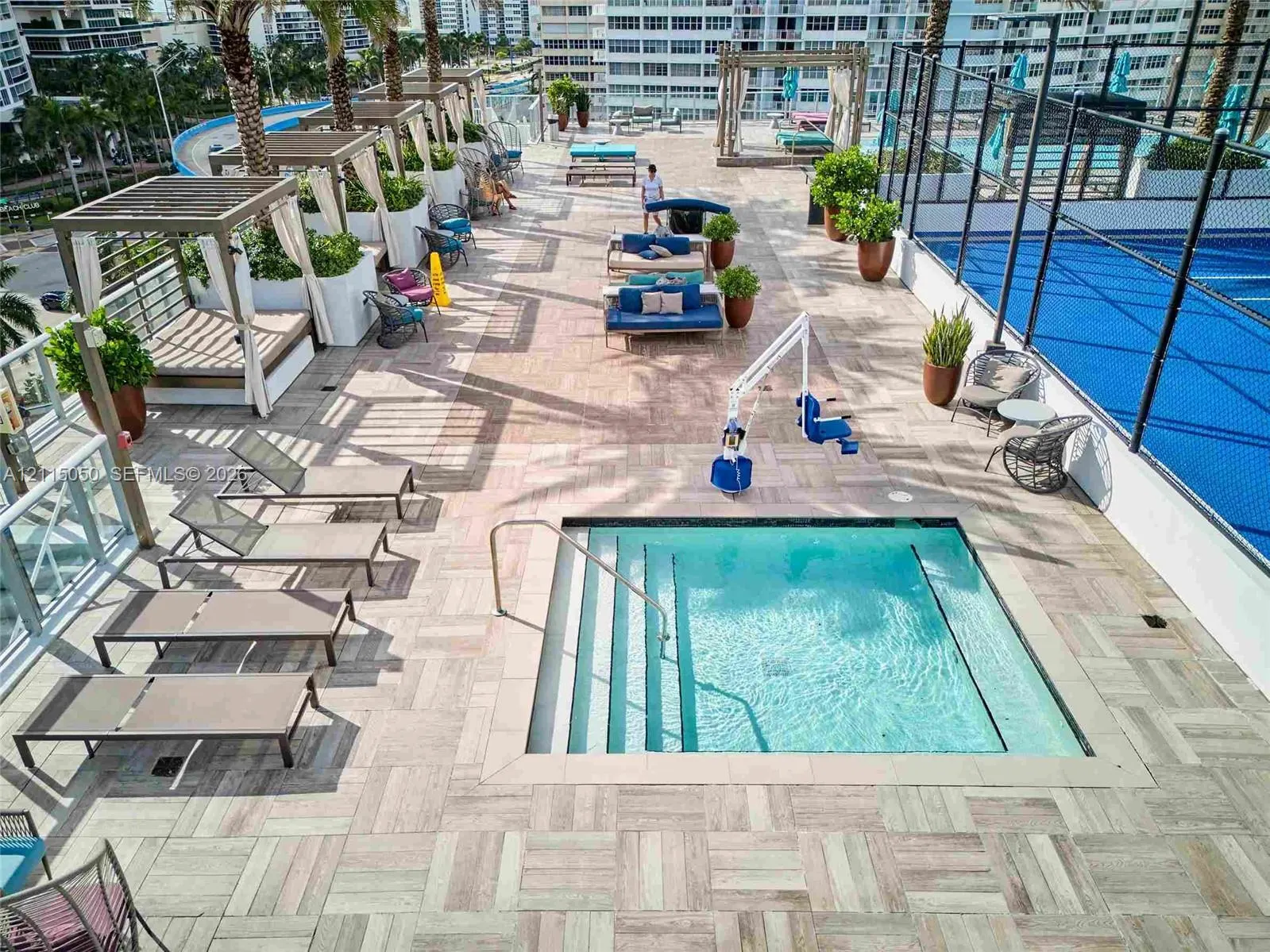 4010 S Ocean Drive #R805
