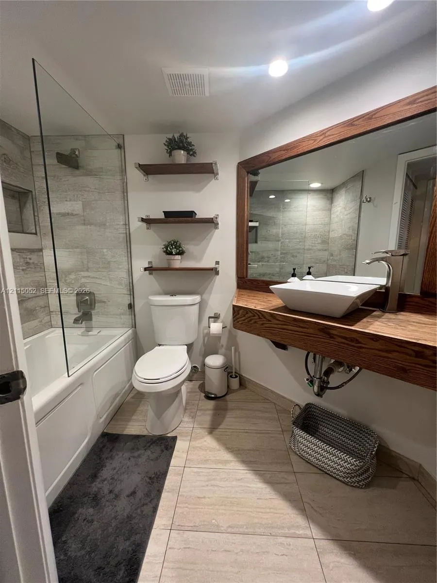 5533 Courtyard Drive #5533