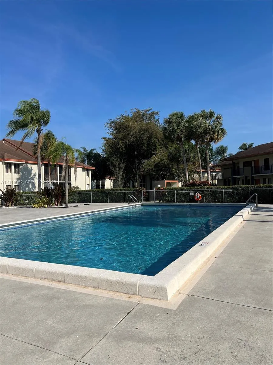 5533 Courtyard Drive #5533