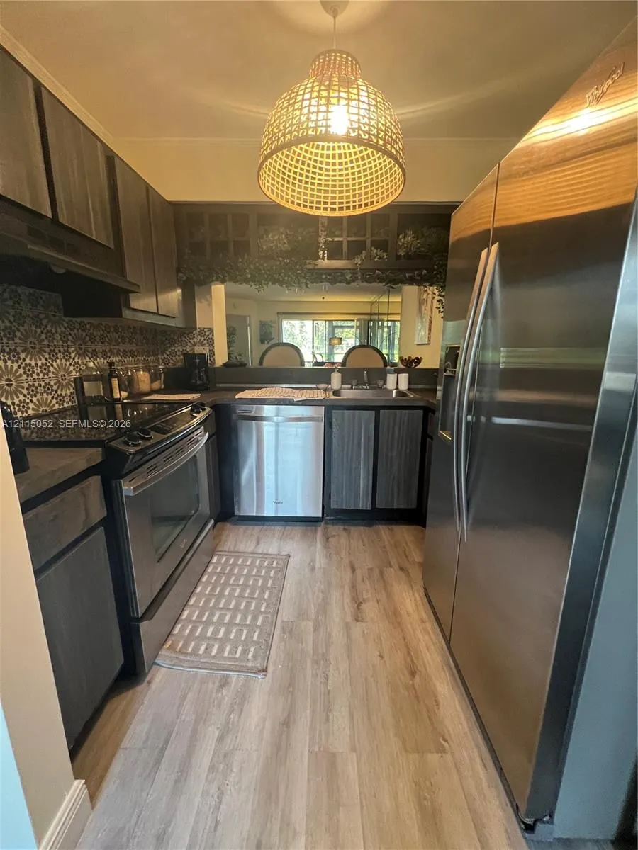 5533 Courtyard Drive #5533