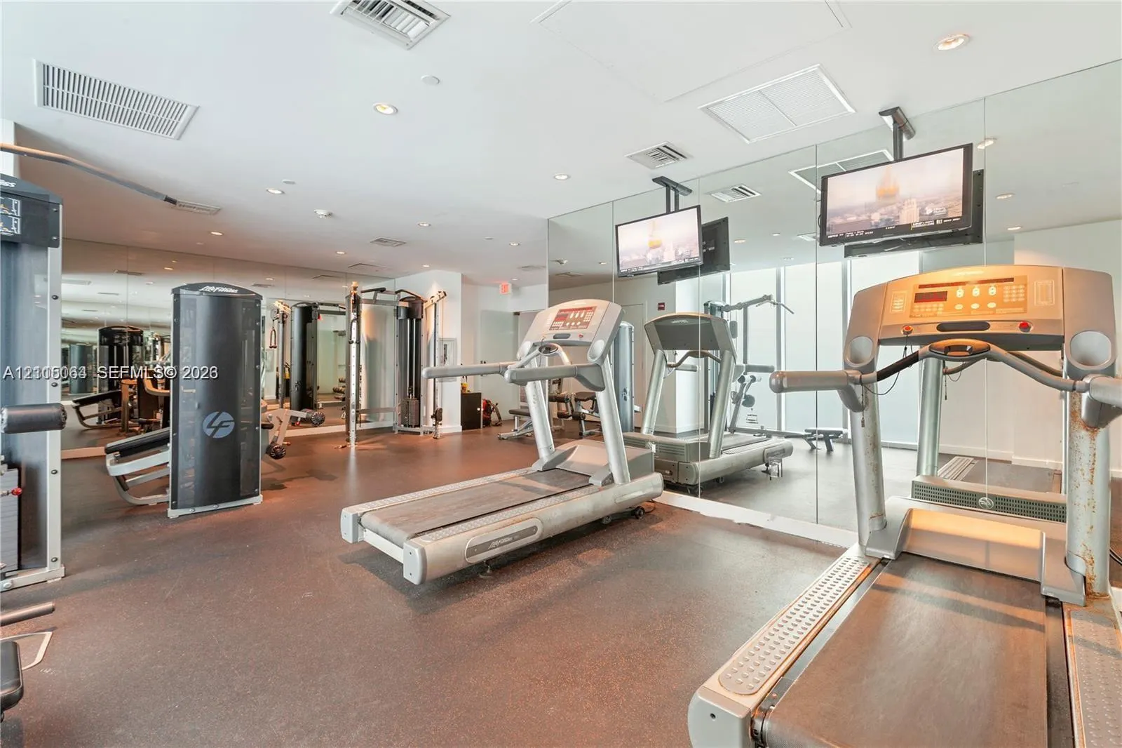 17315 Collins Avenue #1808