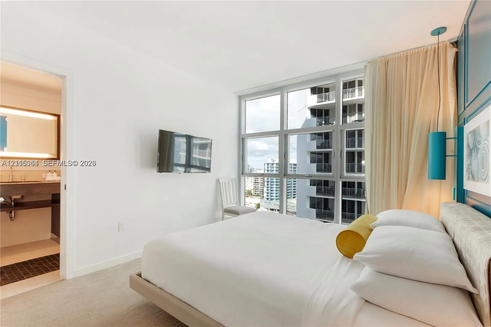 17315 Collins Avenue #1808