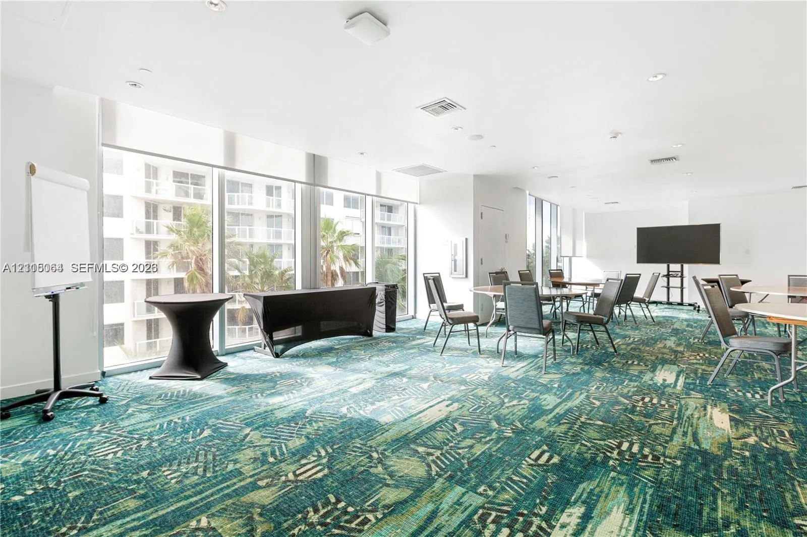 17315 Collins Avenue #1808