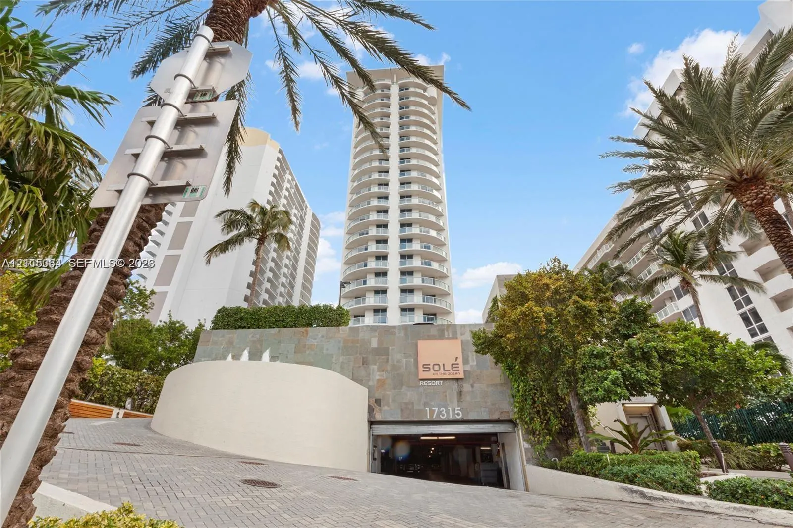 17315 Collins Avenue #1808