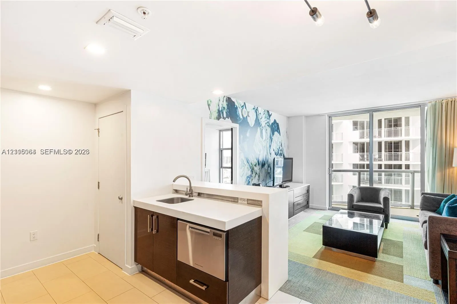 17315 Collins Avenue #1808