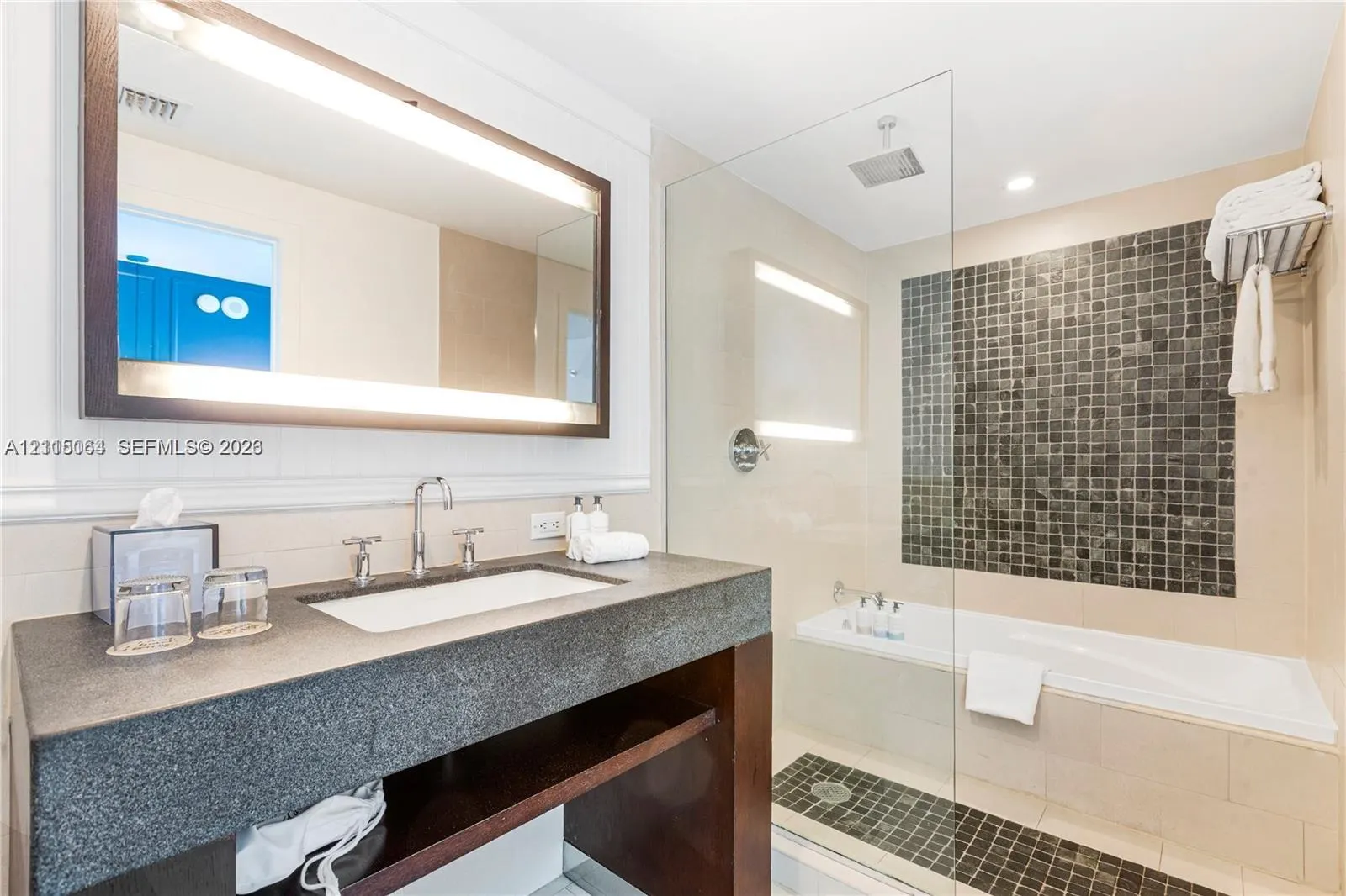 17315 Collins Avenue #1808