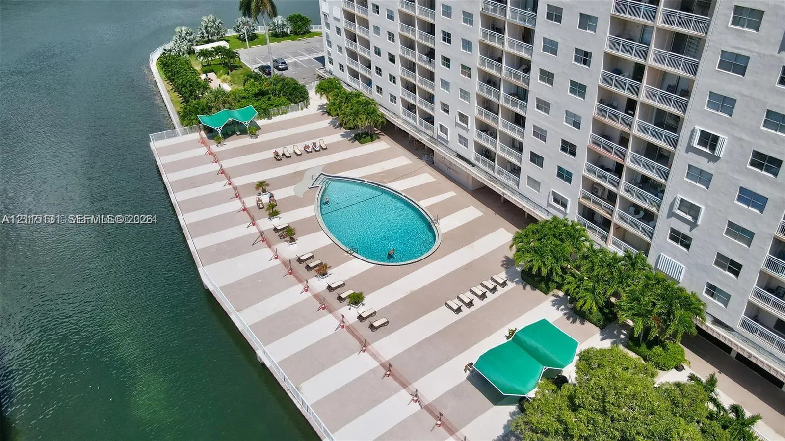 400 Kings Point Drive #317
