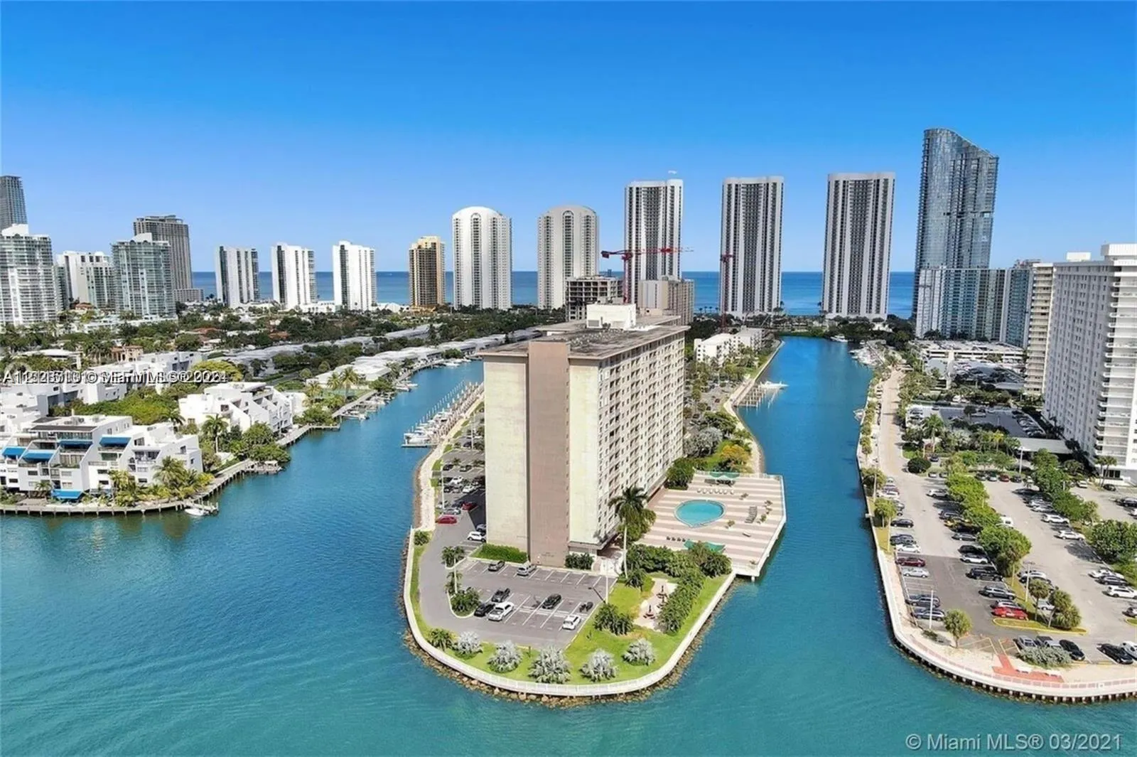 400 Kings Point Drive #317