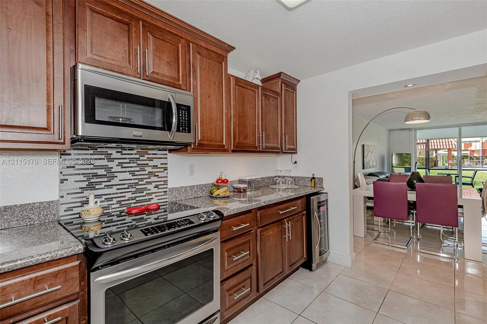 9410 N Hollybrook Lake Drive #109
